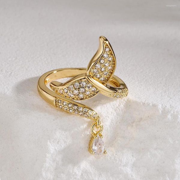 Cluster-Ringe kaufen Mode Fischschwanz Schmetterling Design offen für elegante Frauen Hochzeit Schmuck Geschenk Gold Farbe CZ Großhandel
