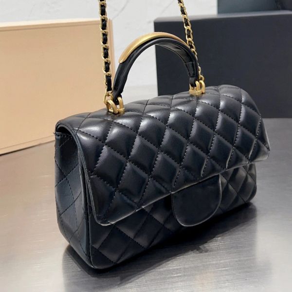 Мини-сумочная сумка сумки 22b металлическая ручка женская роскошь дизайнерские сумки изящные мешки ретро-ягнята и высококачественная ежедневная сумка для хранения