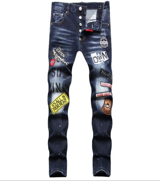 2 Jeans da uomo stile carattere di design Gamba sottile Moda matita blu Denim Pantaloni lunghi con foro Club Abbigliamento per uomo Hip Hop Skinny2310108