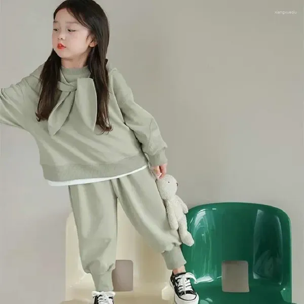 Set di abbigliamento Sciarpa per bambina per bambini Maglione ispessimento peluche Pantaloni lunghi Autunno Inverno Soild 2023 Cotone adorabile