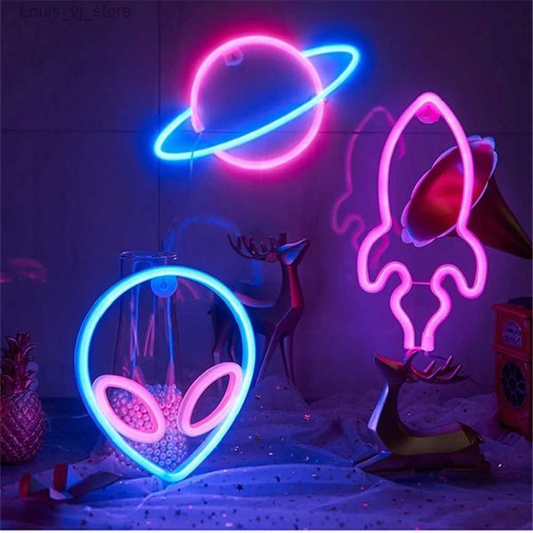 LED Neon Sign Neon Sign Alien Face Rocket Luce notturna per bambini Camera da letto Decorazione Appendere luci a parete Festa di Natale Decorazioni per le vacanze Lampade notturne YQ231201