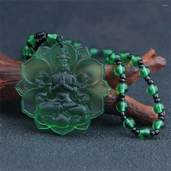 Collane con ciondolo Cristallo verde intagliato loto GuanYin Buddismo Amuleto fortunato Fascino Buddha tibetano Religione Perline Regalo gioielli