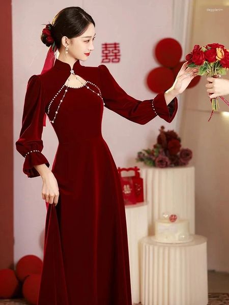 Vestidos casuais brinde nupcial cheongsam outono inverno 2023 de mangas compridas chinês vermelho veludo noivado vestido de casamento saia feminina