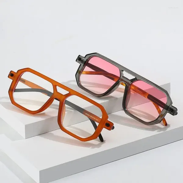 Güneş gözlüğü klasik retro çift köprüler kadın marka tasarımcısı vintage güneş gözlükleri bayanlar moda pembe gradyan gözlük