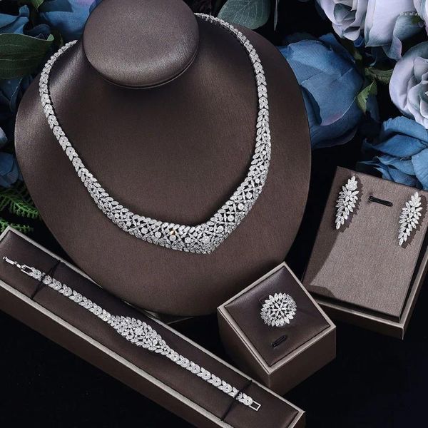 Set di orecchini e collana Classci con zirconi completi e 4 pezzi di gioielli da sposa in Arabia Saudita, accessori per abiti da festa
