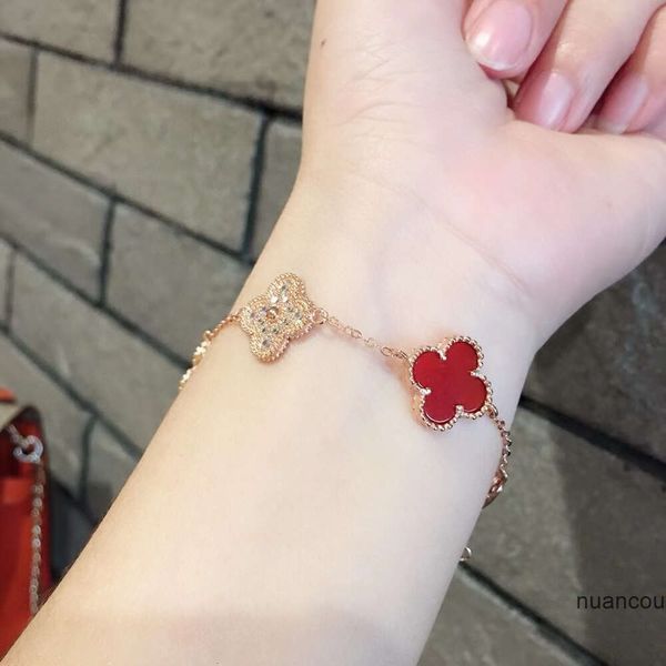 Van Clef Pulseira Clover Clover VAN Marca Brincos Amor Coração Vermelho Rosa Brincos de Ouro Brinco Anéis de Orelha Colar Pulseira Pulseiras Jóias 01