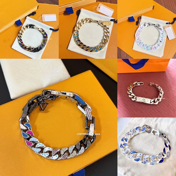 23 Bracciale di design di gioielli di lusso Bracciale con alfabeto a catena cubana Monogramma Bracciale per uomo e donna Stile di coppia Stile di moda versatile Regalo di San Valentino Stili 15