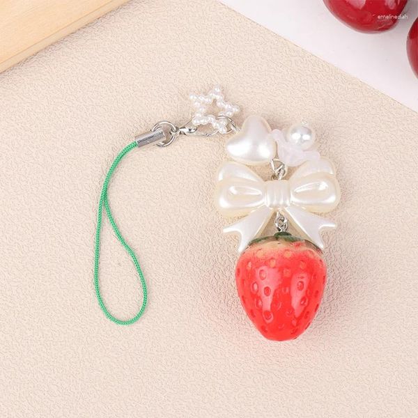 Sleutelhangers 1PC Zoet Fruit Kawaii Hars Hanger Mobiele Telefoon Ketting Roze Aardbei Hart Boog Sleutel Anime Sleutelhanger Schattig