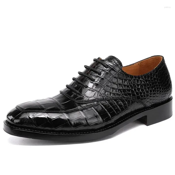 Sapatos de vestido sapatilhas de couro negócios casuais mocassins masculinos formais para designer com italiano oxford chinelos