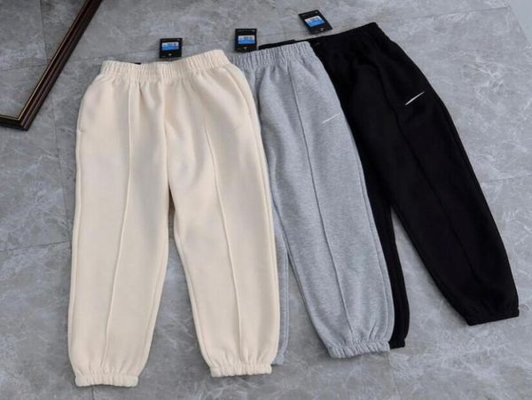Calças de flanela masculinas femininas calças esportivas casuais engrossadas térmicas calças de pé impressão para marca motocicleta calça nk embr7665820