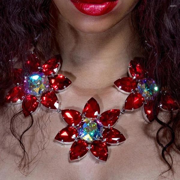 Anhänger Halsketten 2023 Trend Übertrieben Riesige Rote Blume Choker Halskette Abendessen Schmuck Für Frauen Strass Geometrische Kragen Chokers