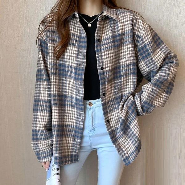 Blouses Femmes Plaid Femmes Oversize Chemises en laine Cardigan Bouton Manteau 2023 Printemps Doux Épais Chemise Femme Élégant Lâche Tos Vintage Chic