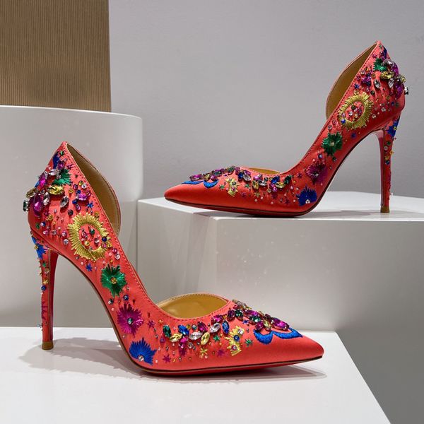 Bordado decoração de cristal bombas sapatos de casamento stiletto vestido sapatos sandália apontou dedos deslizamento-on mulheres designers de luxo saltos finos altos para sapatos de festa