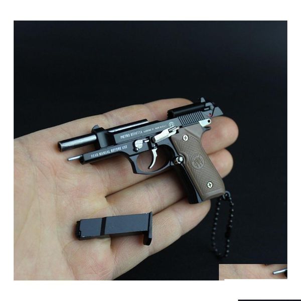 Dekompressionsspielzeug Beretta 92F Metallpistole Miniaturmodell Spielzeug 13 abnehmbare Handrelief-Zappel-Schlüsselanhänger Geschenk mit durchsichtigem Holster Dhmbe