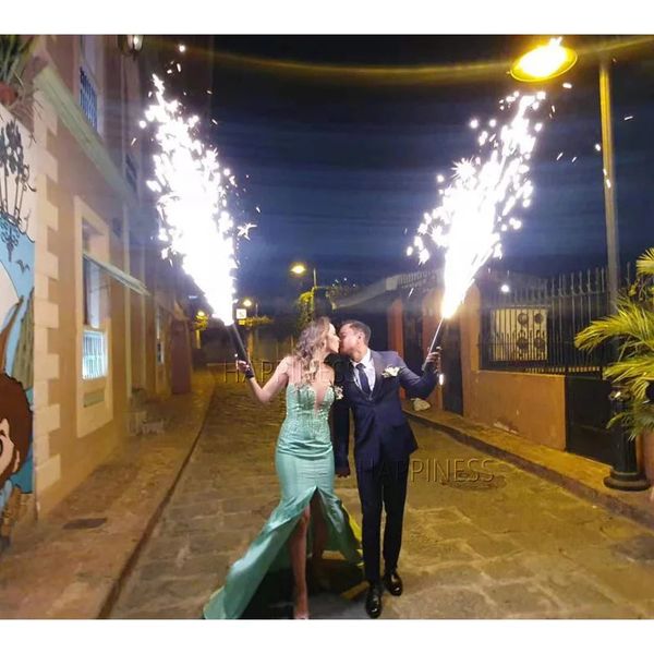 Outros suprimentos para festas de eventos Fire Shooter Mini Cold Pyro Firework Receiver Máquina de casamento Fountain Party Stage Handheld Indoor Handheld Firing Pyrotechnic 231201