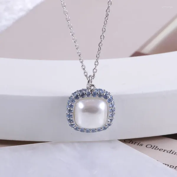 Colares de pingente Europa e América Blue Square Pearl Necklace Feminino