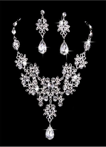 Gelin Kristal Kolye Küpe Seti Parlak Düğün Profesyonel Mücevher Beş Kristal Renkler Stravaging ve Güzel Gelin Mücevherleri5963458
