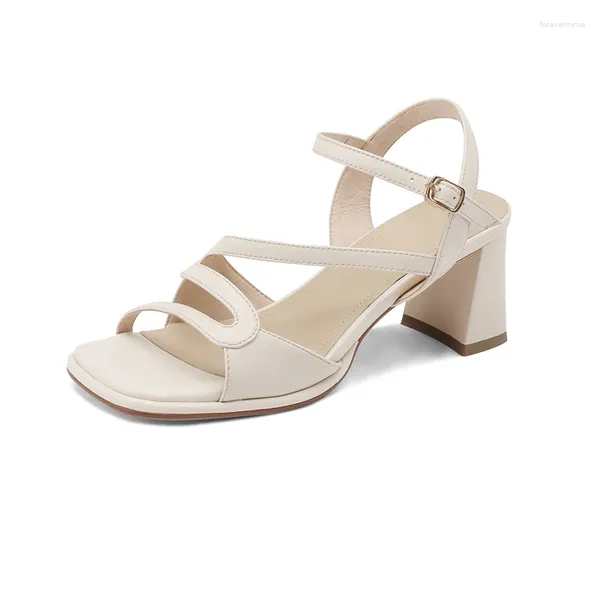 Sandali 2023 Scarpe estive da donna Pelle divisa Punta quadrata Tacchi grossi Beige Albicocca Moda Cinturino con fibbia Casual Peep Donna