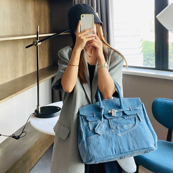 Luxus A Birkns Neue trendige Marke Parodie Hosentaschen-Design Tasche mit großem Fassungsvermögen Instagram beliebte Denim-Handtasche Schulter-Umhängetasche 2B1L