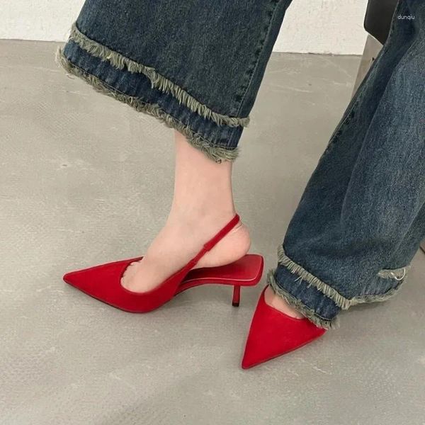 Sandálias altas sexy de salto vermelho feminino 2024 verão tiras confortáveis dedo do pé apontado moda feminina sapatos stiletto 3945