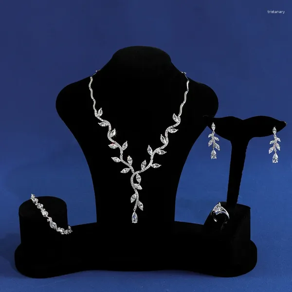 Kolye küpeler seti lüks rhinestone gelin 4pcs kadınlar için tohum yüzüğü bilezik gelinlik gelin moda