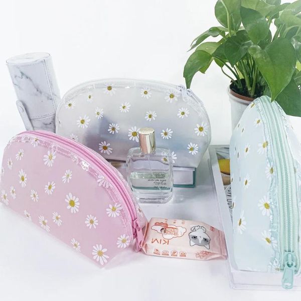 Sacos cosméticos Daisy Half Moon Bag Travel Clear Maquiagem Bolsa Portátil À Prova D 'Água Shell Organizador Lavagem de Armazenamento