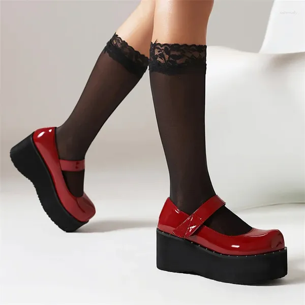 Scarpe eleganti 2023 Autunno Cosplay Harajuku Mary Jane Tacchi Donna Spessore fondo piatto HookLoop Pelle verniciata Party Pumps Ladies Drop Ship