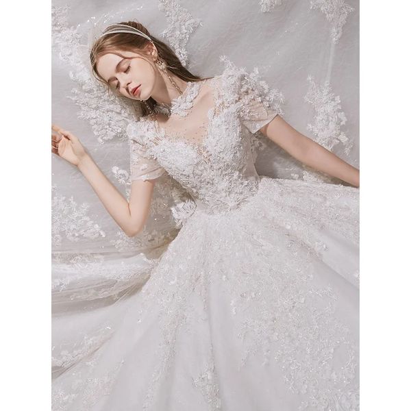 Abiti sexy urbani Abito da sposa Fiore di pizzo da sposa di alta qualità Grandi abiti da donna graziosi di trascinamento Lusso su misura Occasione formale Taglie forti H16 231202