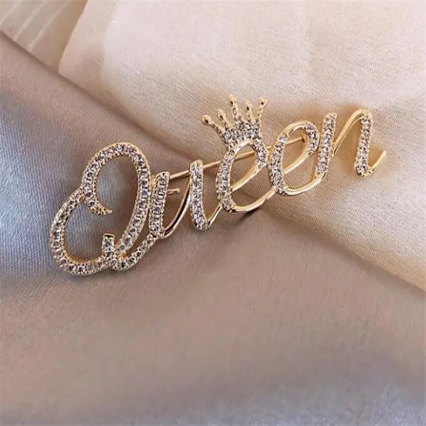 Broches de rainha de strass para mulheres, 2 cores, letras de coroa, broche de escritório, presentes gc5454