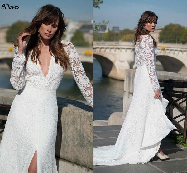 Tasarımcı Modern Beyaz Dantel Bir Çizgi Gelinlik Daldırma V Boyun Uzun Kollu Gelin Gowns Seksi ön bölünmüş boho bahçe plaj düğmeleri sırt elbiseleri de mariee cl2983