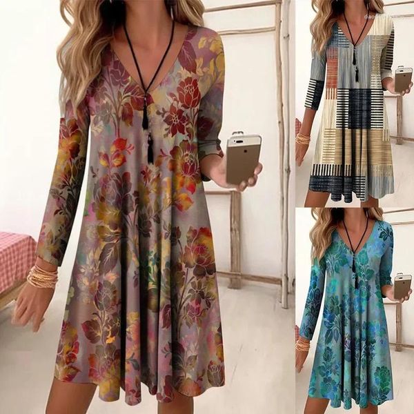 Freizeitkleider Damen Vintage Print 2024 Frühling Herbst Strand V-Ausschnitt Langarm Lose A-Linie Kleid Robe Weibliche Kleidung 3XL