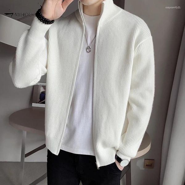 Erkek Sweaters 2024Korean Versiyon Knitfine Moda Nefes Alabilir Sıradan İngiliz Tarzı Gençlik Koleji Trend Rahat Slim Hardigan