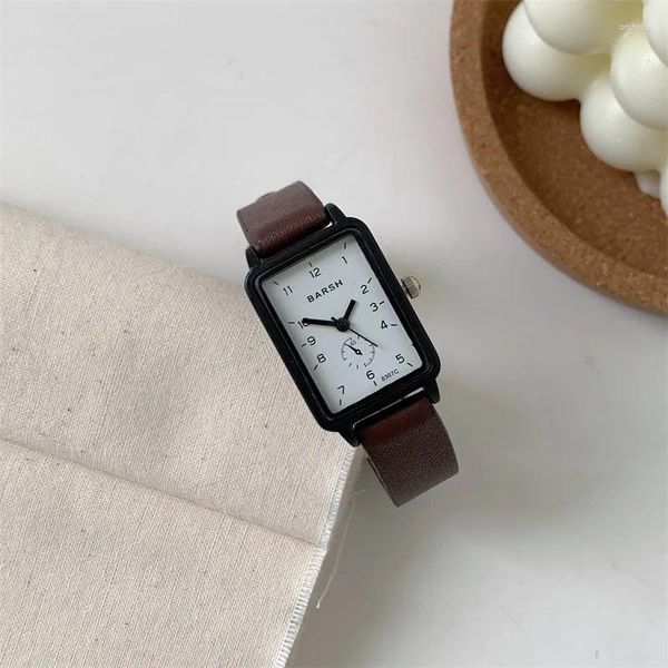 Нарученные часы Простые ретро -часы для Ladies Luxury Watch Fashion Leather Belt Водонепроницаемые запястья