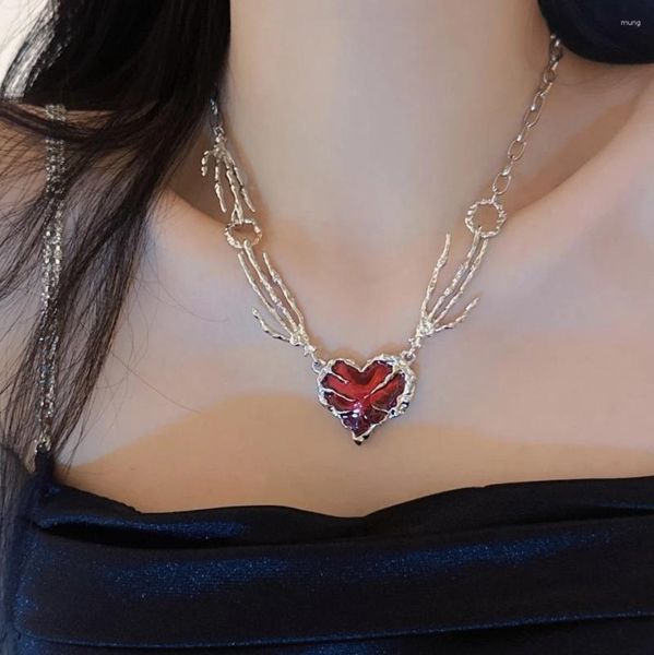 Anhänger Halsketten Coole Egirl Dornen Rotes Herz Halskette Für Frauen Weibliche Unisex Hip Hop Schädel Hand Kette Choker Hyperbole Cosplay Party