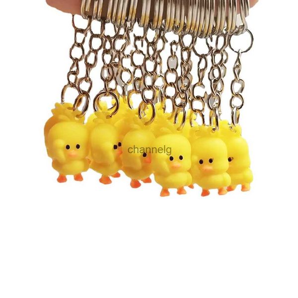 Schlüsselanhänger Lustige Cartoon Kleine Gelbe Ente Schlüsselanhänger Mini 2,5 cm Entlein Panda Tier Schlüsselanhänger Pendent Für Frauen Kinder Handtasche Accessrioes YQ231204
