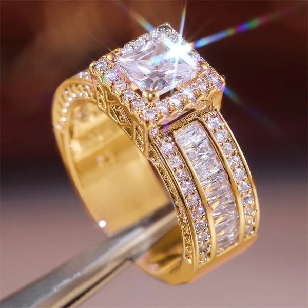 Eheringe Huitan Princess Cut Zirkonia Frauen Gold Farbe Silber Farbe Luxus Party Zubehör Modeschmuck Größe 513 231204