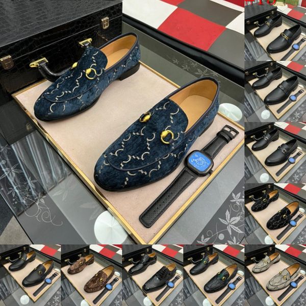 34 Model Luxury Men Sapatos Oxford Slip On Split Coffee Coffee Black Men Sapatos de vestido de designer de camurça Crocodilo PRIMIL