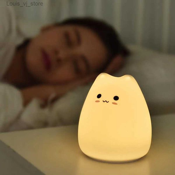 Luci notturne Mini Kawaii Popolare Cat Baby Lampada da notte Touch Cambia colore Protezione per gli occhi Camera da letto Comodino Nightlight YQ231204