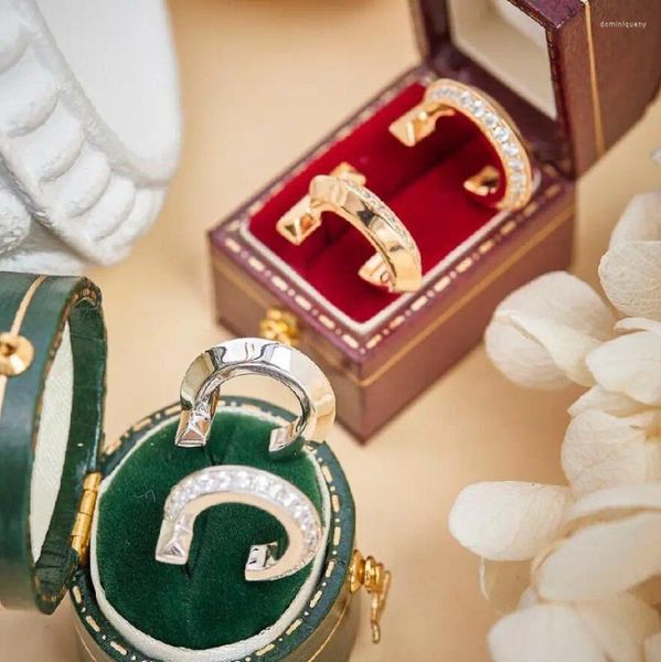 Brincos de garanhão coleção de designer estilo de moda mulheres senhora inlay zircão cúbico banhado a ouro cor t carta jóias de alta qualidade