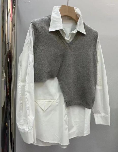 Maglioni da donna Set di maglioni di alta qualità 2023 Abiti di moda autunno Donna Colletto rovesciato Maniche lunghe Camicie bianche Gilet grigio nero