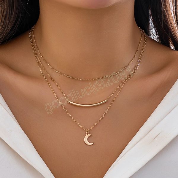 Elegante catena a strati con piccola collana con ciondolo a forma di luna per donne Accessori da ufficio da donna alla moda sul collo Gioielli di moda femminile