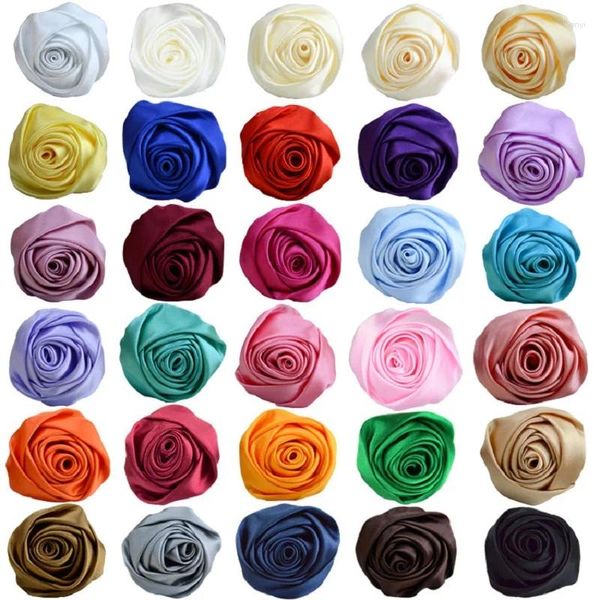 Flores decorativas 10 peças 5.5cm fita estereoscópica rosas flor botão roupas artificiais faixa de cabeça grampos de cabelo material diy suprimentos artesanais