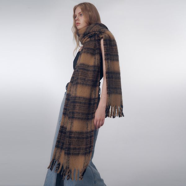 Sciarpa dello stilista del marchio di moda, classica sciarpa scozzese Meridian color cammello in lana, sciarpa calda oversize invernale da donna, scialle