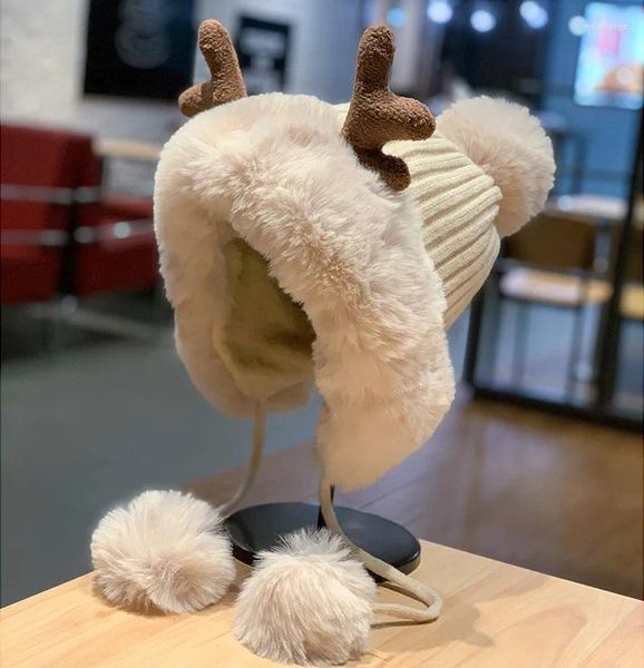 Cappello da sole da donna autunno e inverno carino corno di cervo palla per capelli protezione per le orecchie peluche natalizio addensato Lei Feng Riding