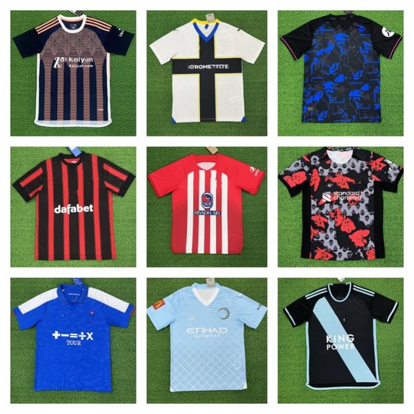 modelli molteplici Maglie da calcio 2023 24 Inghilterra Premier Soccer Julian Ronaldo Messis Kane Mans Kit per bambini Uniformi da calcio Rodri Kyle Bernardo Silva T Shirt