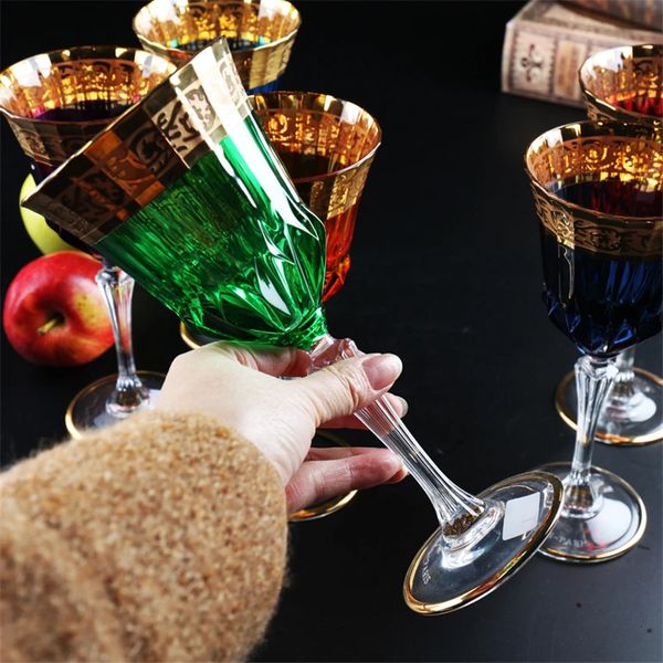 Weingläser Luxus Kristallkelch 24K Gold Champagnergläser Flötenglas Tasse Rotwein Bunte Wodkabecher Bar el Party Trinkgeschirr 231205