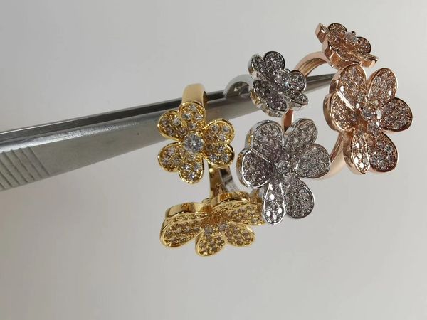 Anéis de banda vintage frivole marca designer cobre cristal completo quatro folhas trevo charme anel aberto para mulheres jóias com caixa presente festa