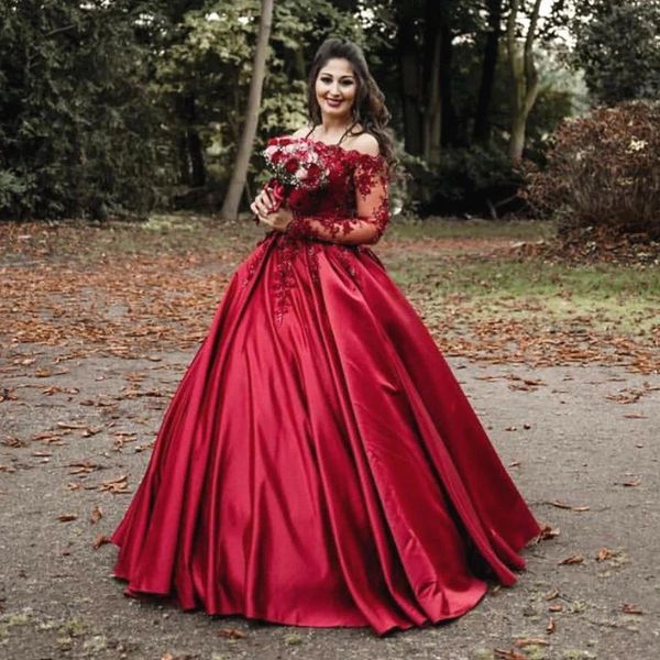 Abiti Quinceanera con paillettes floreali rosso scuro in cristallo con spalle scoperte Maniche lunghe Sweetheart Fiori 3D Abiti da ballo Increspature Corsetto Sweet 15 Vestidos De Anos YD