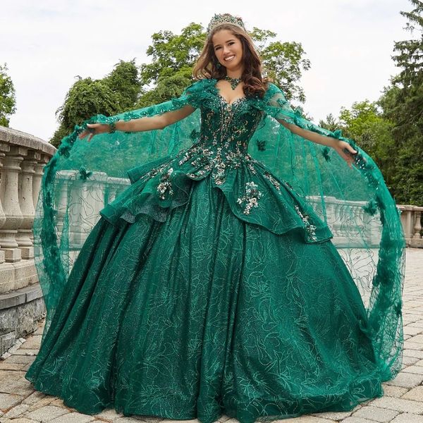 Verde esmeralda quinceanera vestidos fora do ombro vestido de baile doce 16 vestido miçangas apliques arco lantejoulas com cabo vestidos de festa de aniversário