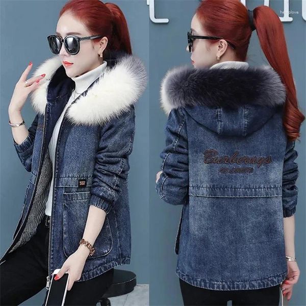 Trench da donna 2023 Giacca invernale coreana in denim da donna Cappotto imbottito in cotone con cappuccio Collo in pelliccia Jean Parka Donna Casual caldo corto